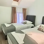 Hotel Boutique Malo - Old Town And Parking 3*