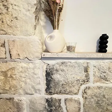 Malo 3* Трогир