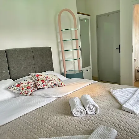 Boutique Malo - Old Town And Parking Trogir