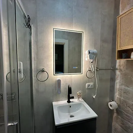 Boutique Malo - Old Town And Parking Hotel