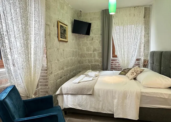 Malo 3* Τρογκίρ