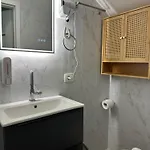 Boutique Malo - Old Town And Parking Готель