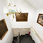 Boutique Malo - Old Town And Parking Готель