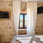 Boutique Malo - Old Town And Parking Готель