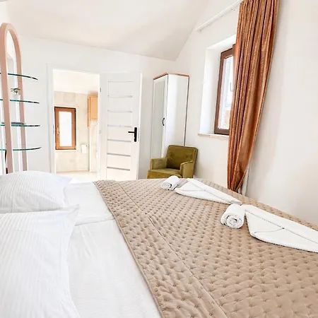 Boutique Malo - Old Town And Parking