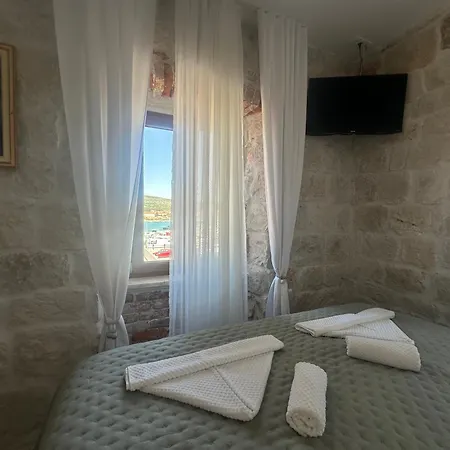 Boutique Malo - Old Town And Parking