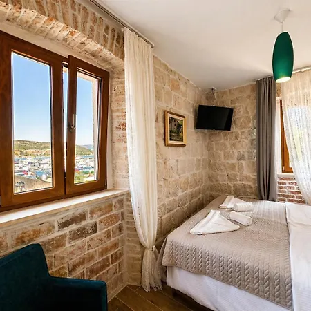 Boutique Malo - Old Town And Parking 3* تروغير