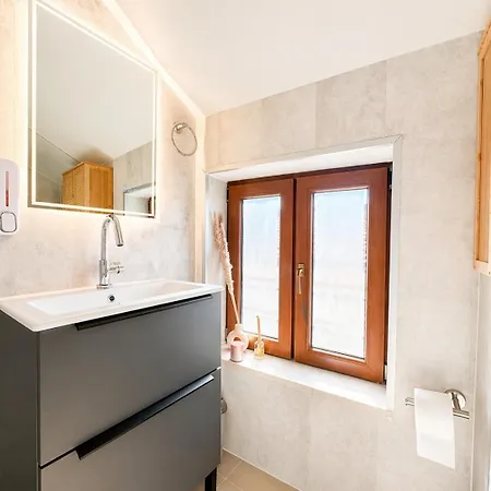 Boutique Malo - Old Town And Parking فندق