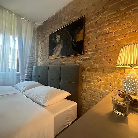 فندق Boutique Malo - Old Town And Parking