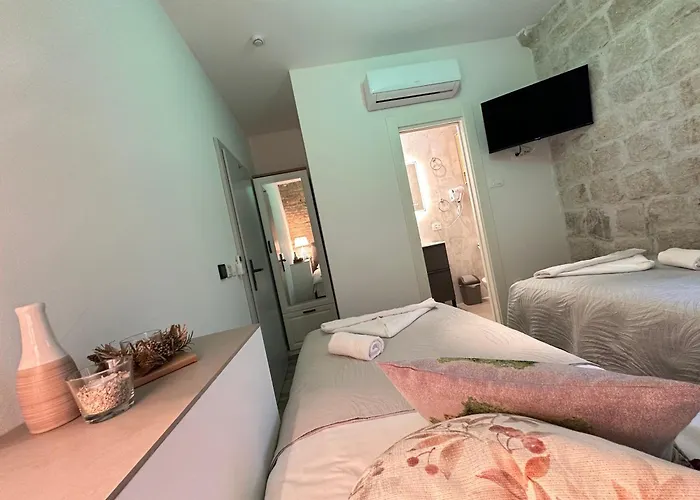 Hotel Malo